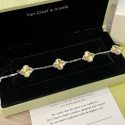 [Regal Gem] CLOVER 5 MOTIF LASER BRACELET COLLECTION