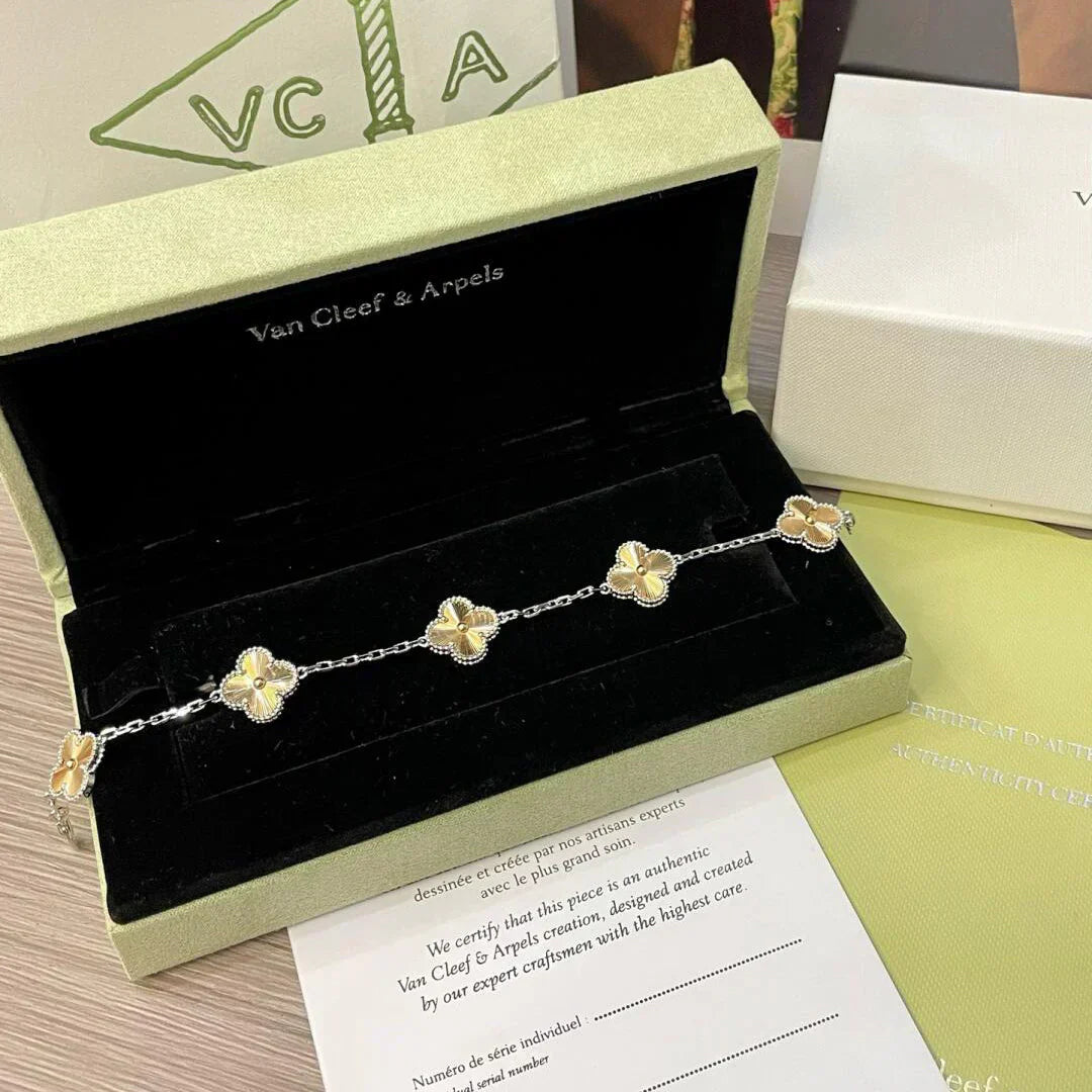 [Regal Gem] CLOVER 5 MOTIF LASER BRACELET COLLECTION