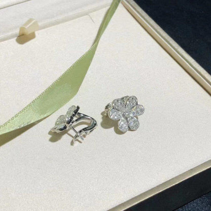 [Regal Gem]FRIVOLE SILVER FLOWER DIAMOND EARRINGS