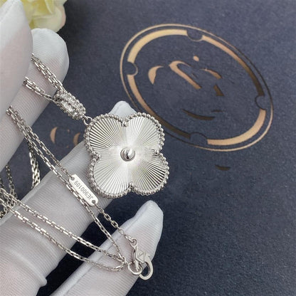 [Regal Gem]CLOVER 25MM SILVER BIG CLOVER NECKLACE