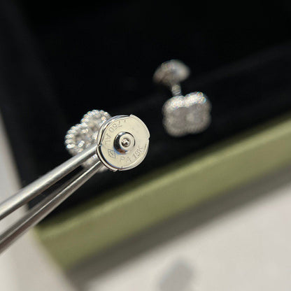 [Regal Gem]CLOVER MINI DIAMOND STUD EARRINGS