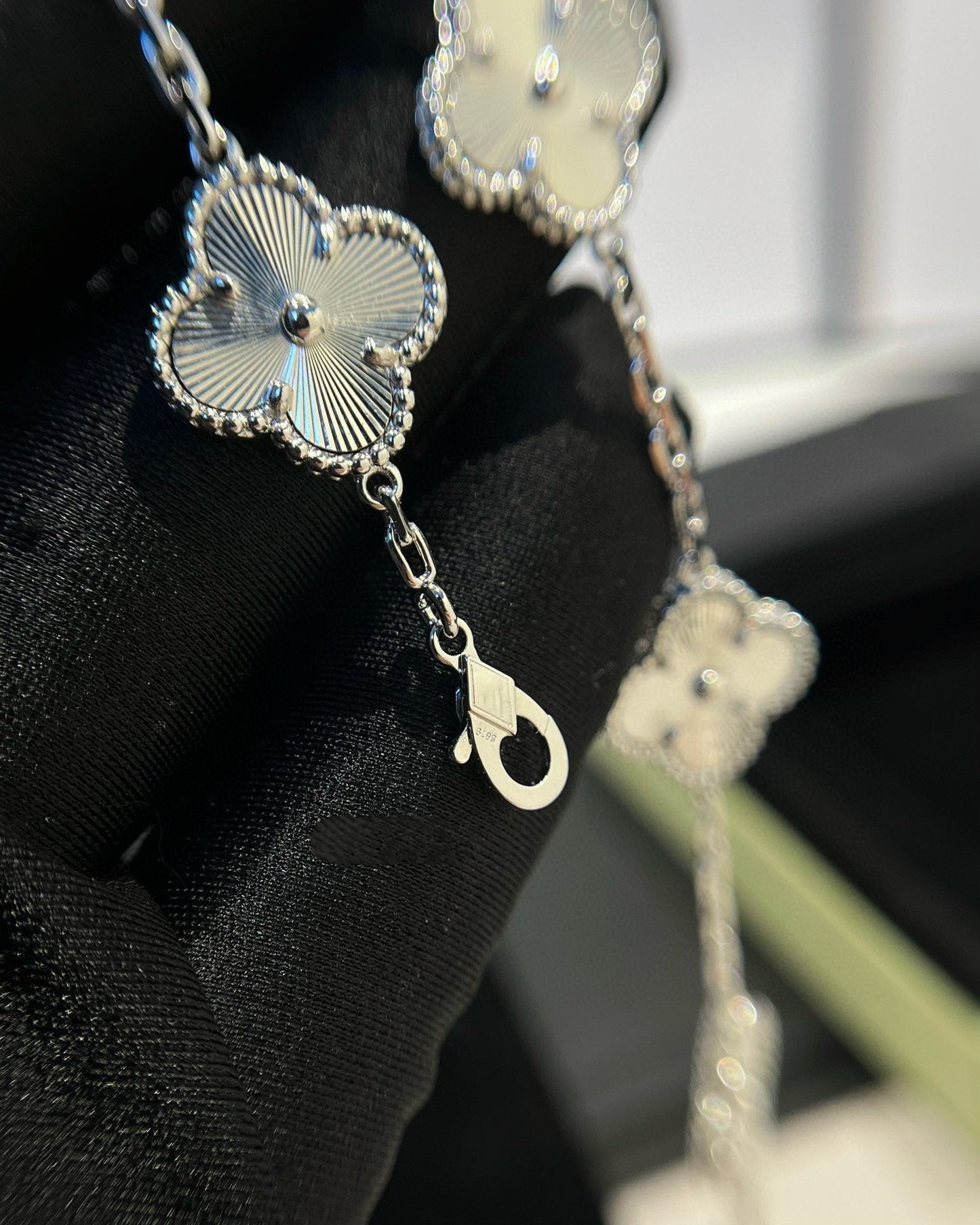 [Regal Gem] CLOVER 5 MOTIF LASER BRACELET COLLECTION