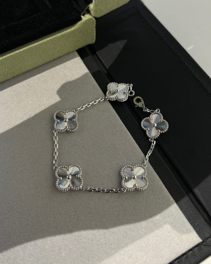 [Regal Gem] CLOVER 5 MOTIF LASER BRACELET COLLECTION